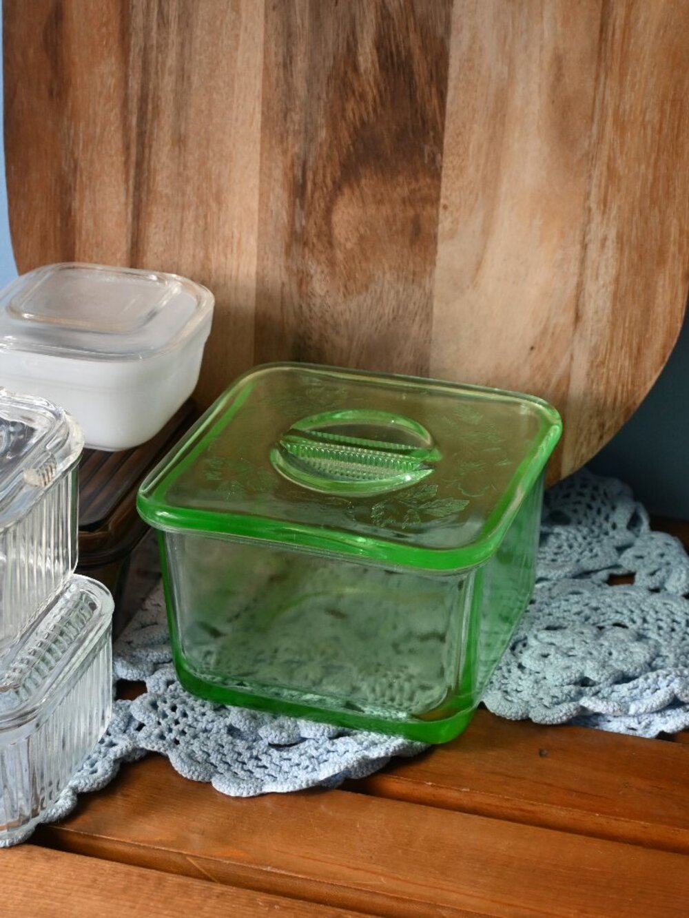 VTG Green Depression Glass Refrigerator Dish w Lid Square Floral Kitchen Storage